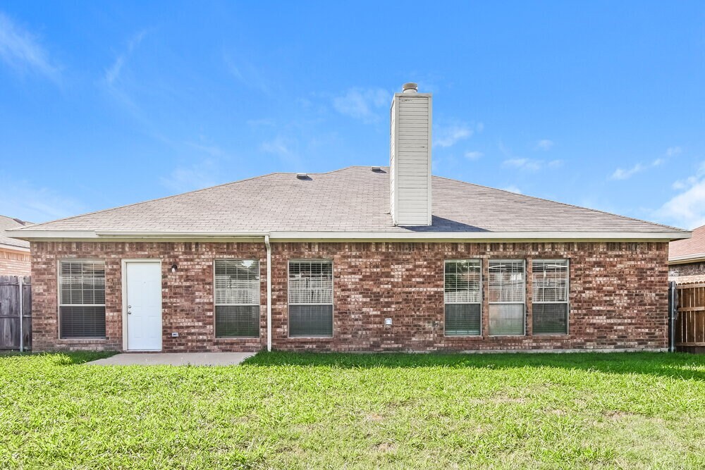 Building Photo - 808 Dakota Ln
