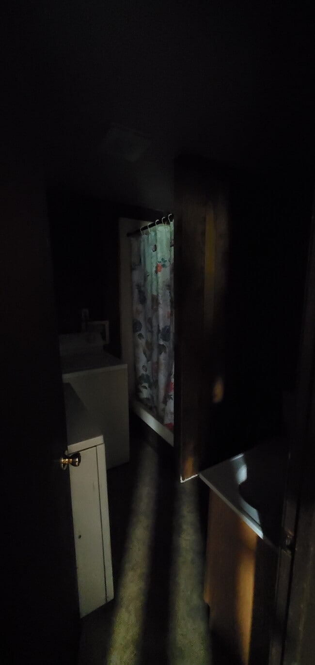 Building Photo - 2270 Harper Rd