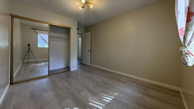 Building Photo - 148 Carmody St