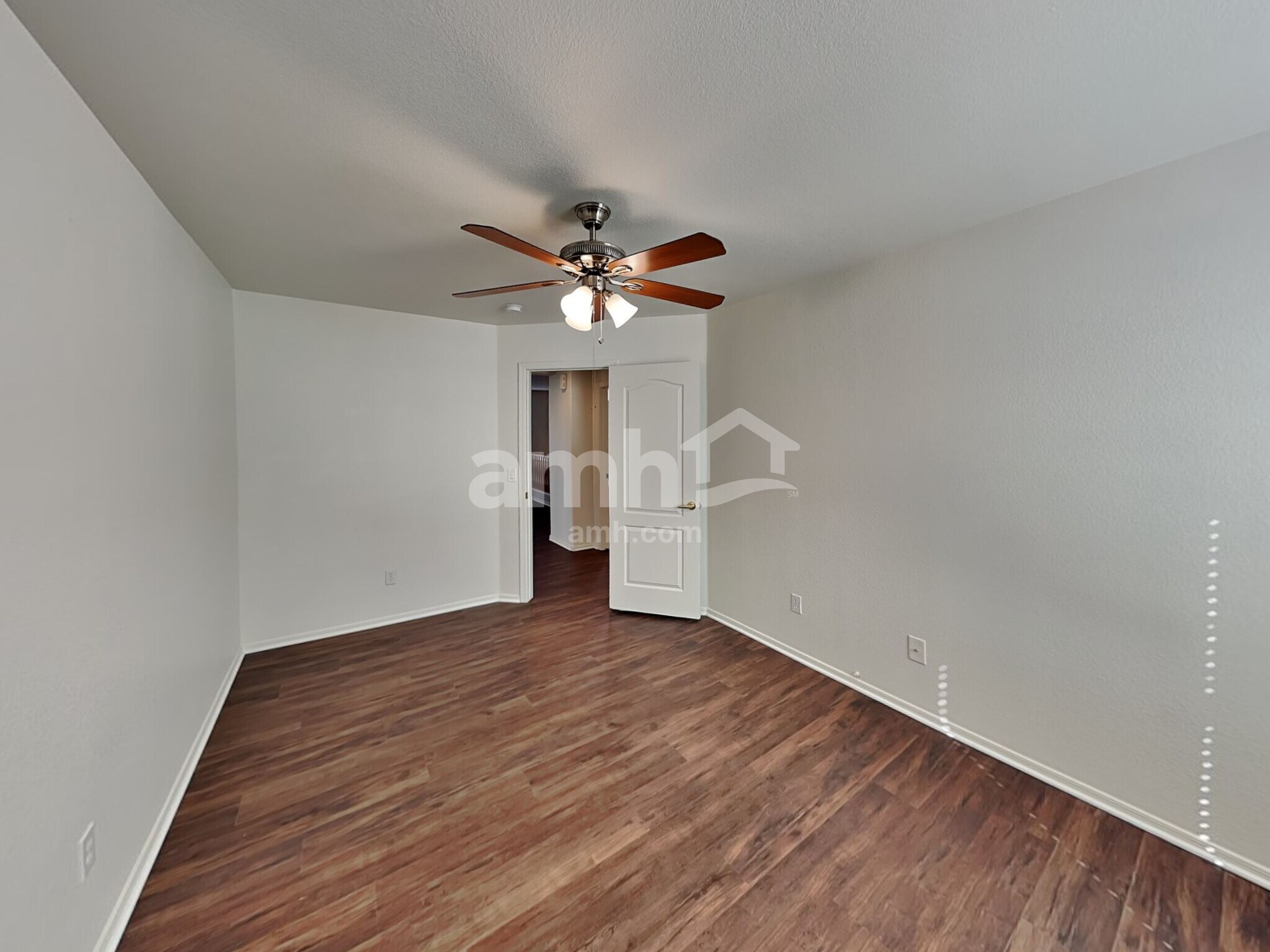 Building Photo - 780 E Cowboy Cove Trail
