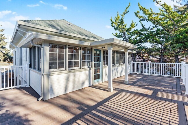 Building Photo - Downtown Napa 2 bdrm 1.5 Bath Home Availab...