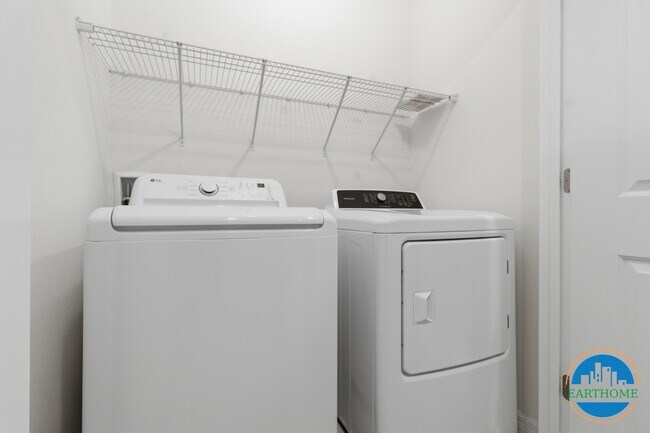 Building Photo - 3815 Rippaso Pl