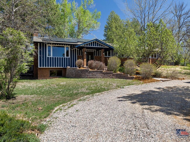 Primary Photo - Gorgeous 5 Bed 4 Bath House in North Fort ...