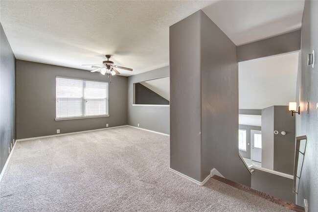 Building Photo - 5711 Kenwood