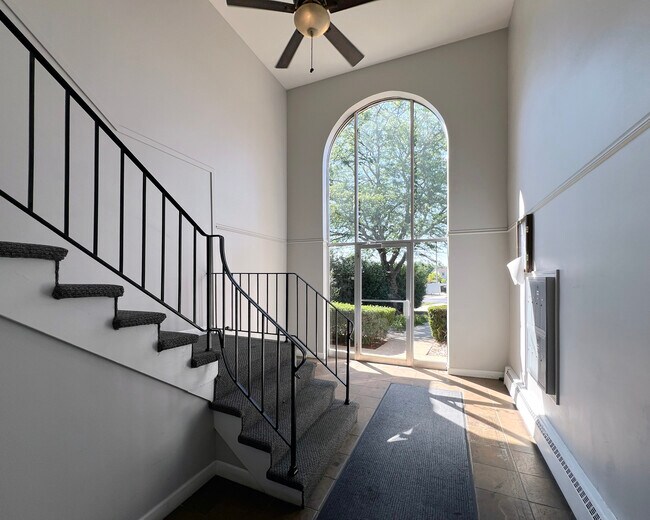 Building Photo - 2415 N Kennicott Dr