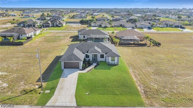 Building Photo - 1521 NW 37th Ave