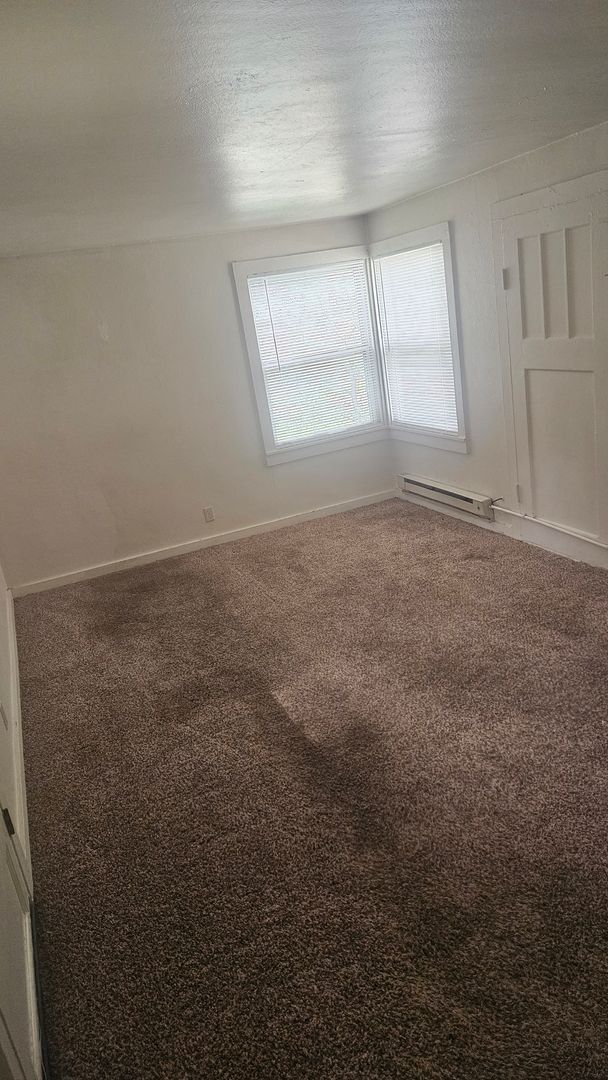 Building Photo - Cozy Studio for Rent