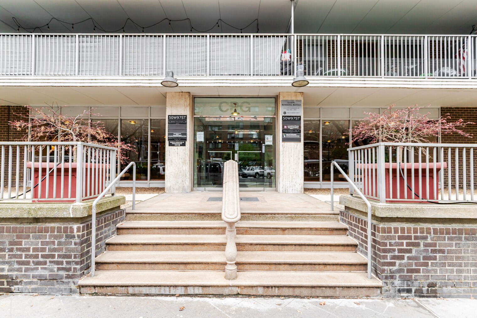 Building Photo - 50 W 97th St