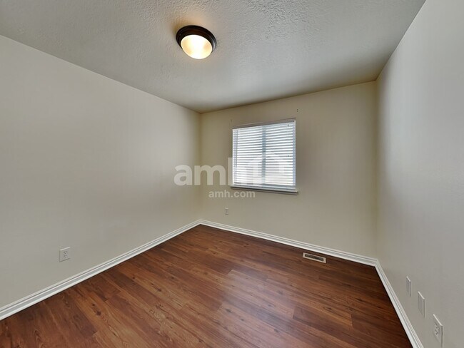 Building Photo - 4096 Juniper Hills Dr