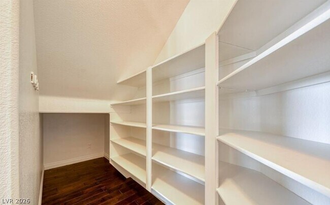 Building Photo - 10088 Keifer Valley St