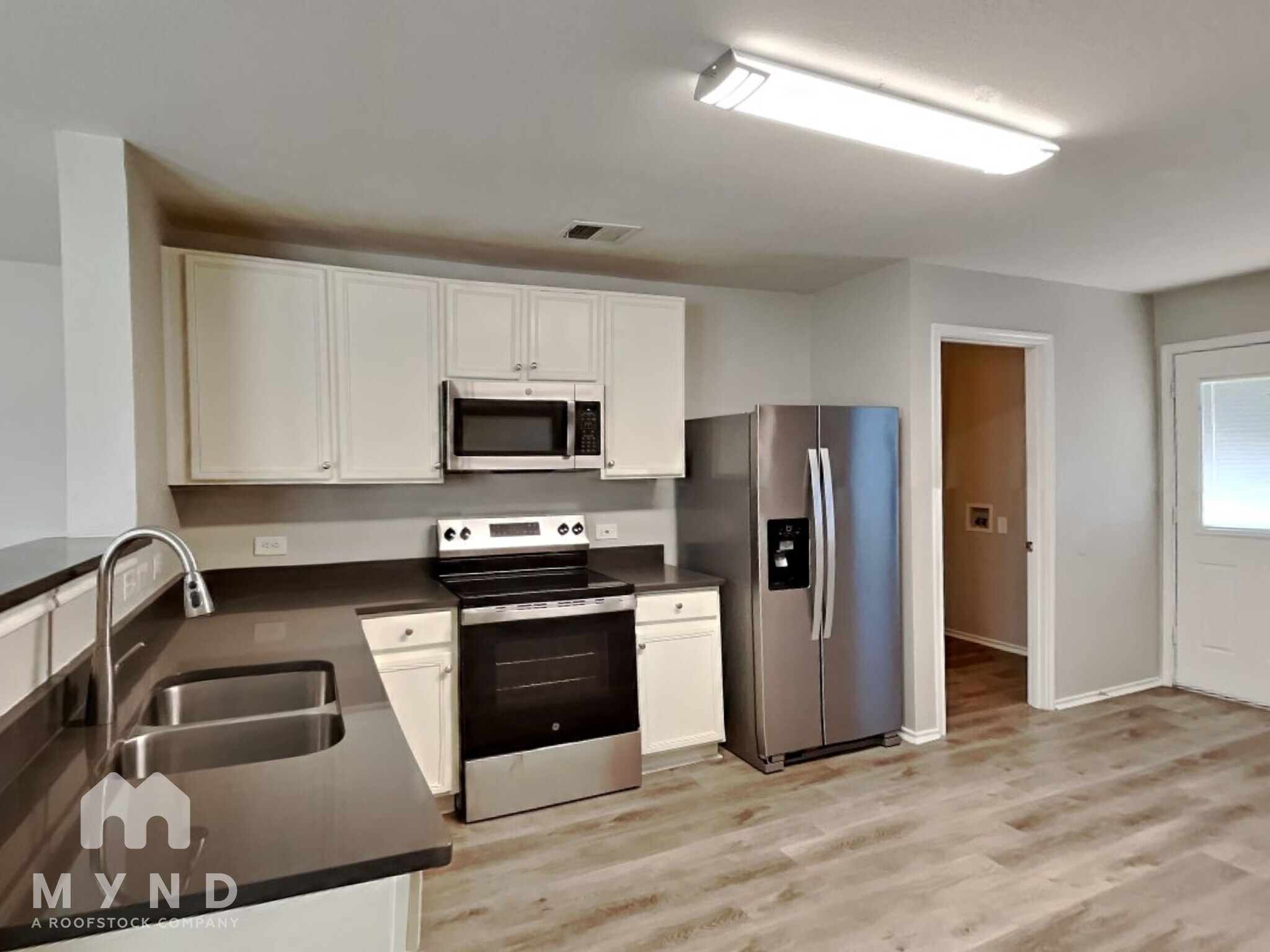 Building Photo - 1157 Boxwood Dr