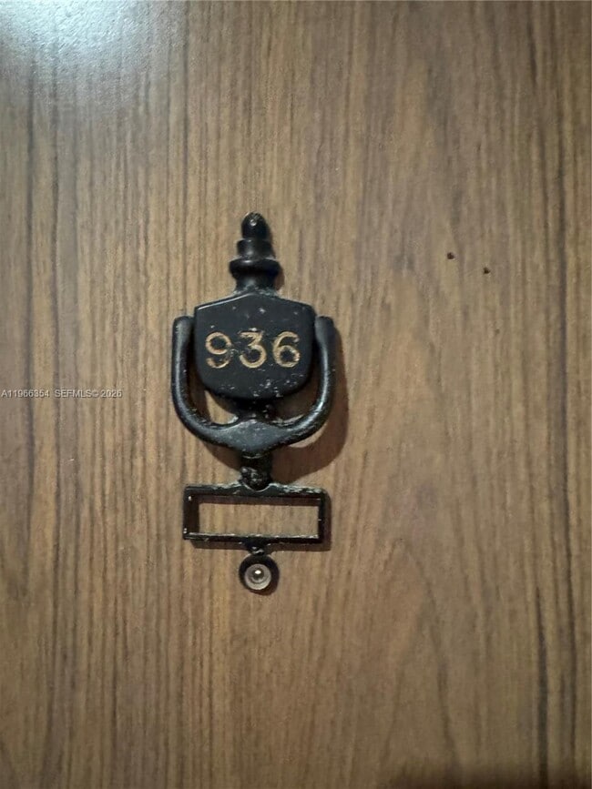 Building Photo - 2899 Collins Ave