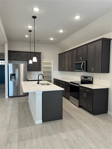 Building Photo - 115 Bowling Grn Ave.