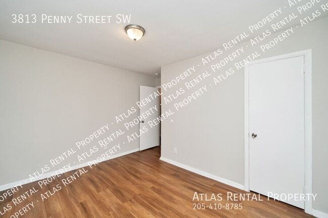 Building Photo - 3813 Penny St SW