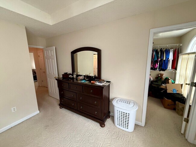 Building Photo - Charming 3BR Home Across from Barnett Shoals Elementary