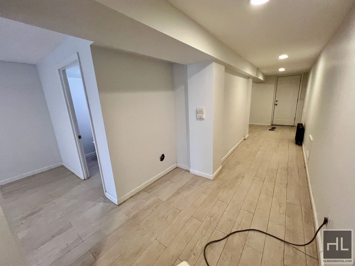 Building Photo - 3BR 2.5BA Garden Level Duplex in Bedstuy T...