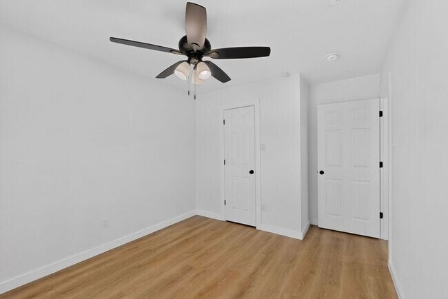 Building Photo - Gem In Flower Mound Waiting On You!!!