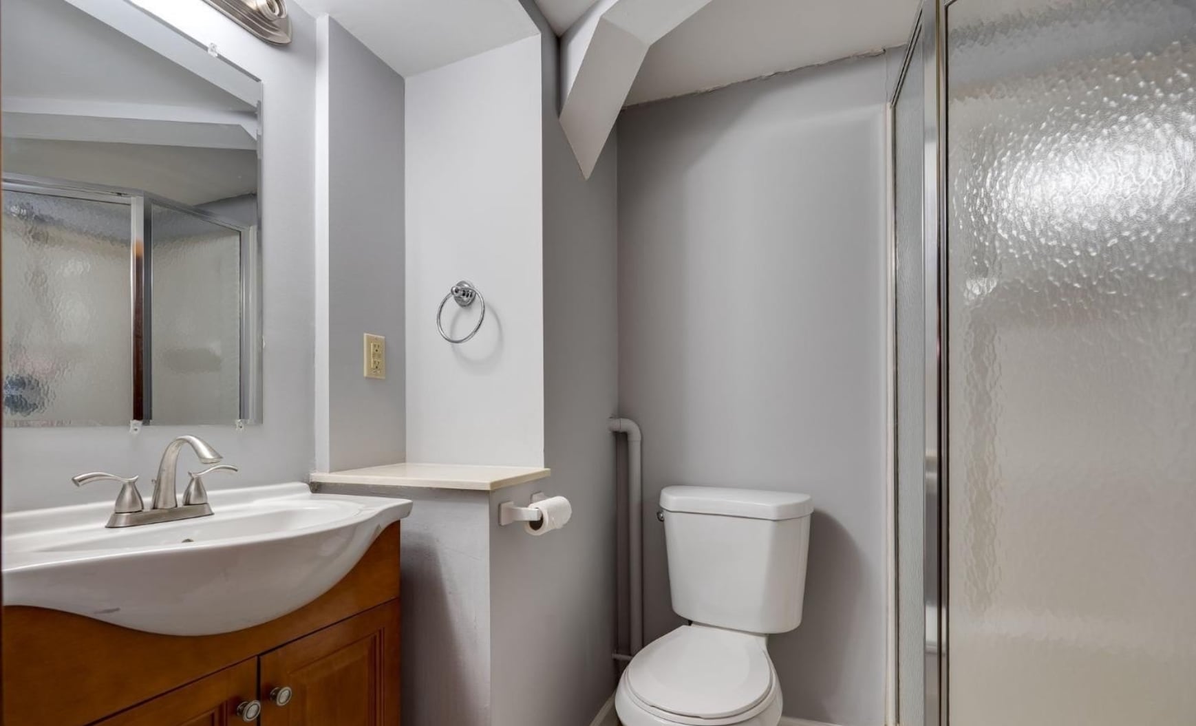 Building Photo - 6721 Eleck Pl