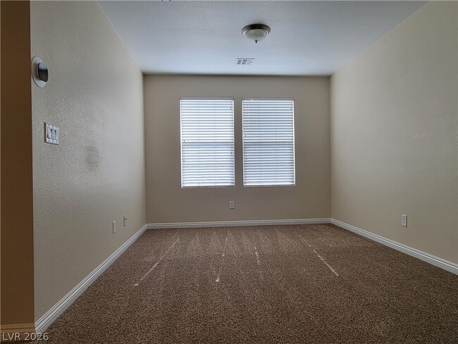 Building Photo - 3001 Camino Sereno Ave