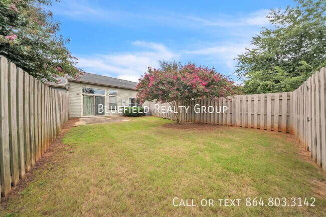 Building Photo - 562 Wesberry Cir