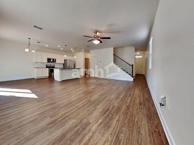Building Photo - 8481 Highfield Ave