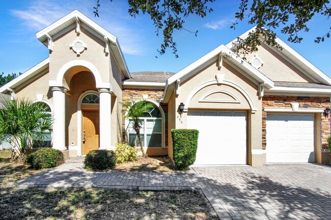 Primary Photo - Move-In Ready Home with Open Layout and Op...