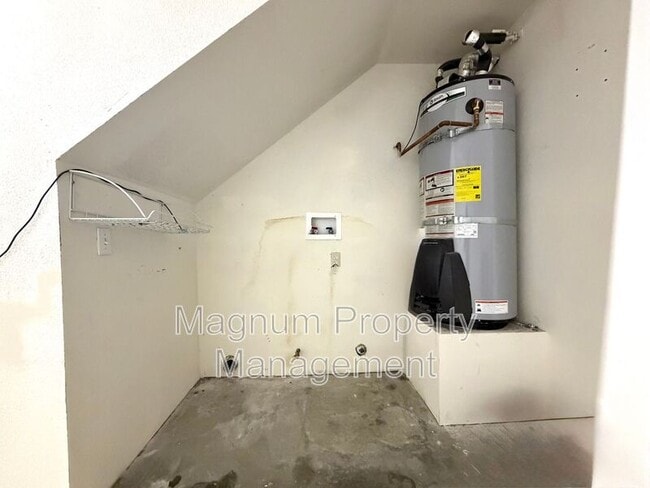 Building Photo - 39315 Flamingo Bay