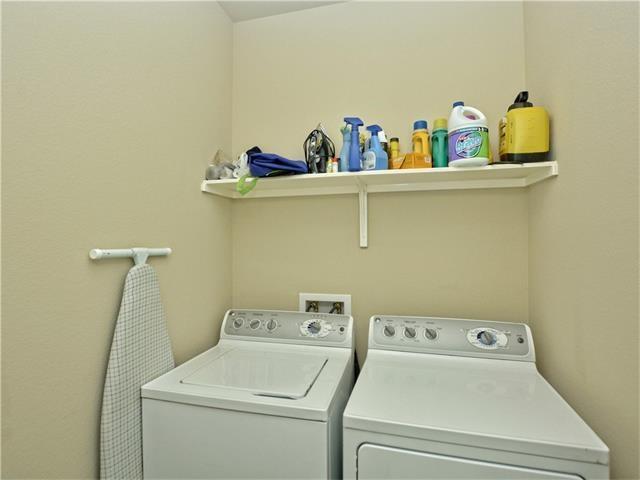 Building Photo - 1390 Red Stag Pl