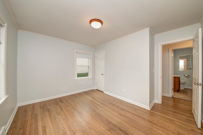 Building Photo - 384 S Wolf Rd