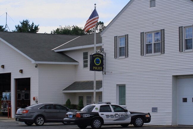 Building Photo - 88 Main St