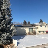 Building Photo - 304 Ruth St