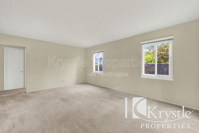 Building Photo - 791 Rosewood Ave