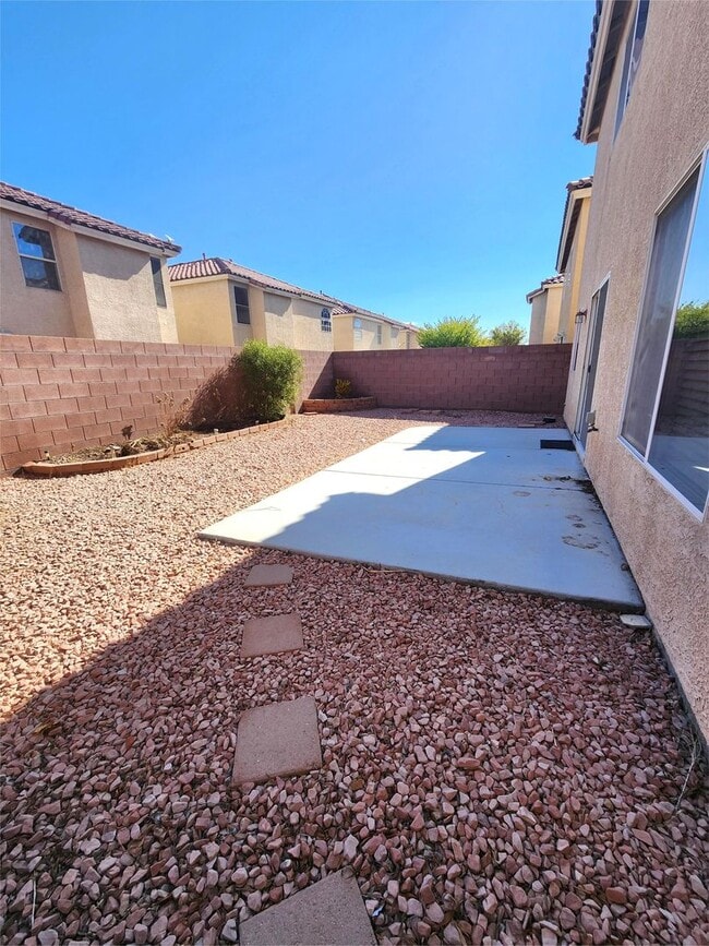 Building Photo - Freshly Painted 3-Bedroom Two-Story Home w...