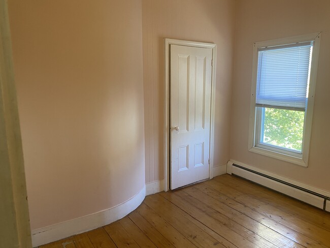 2nd bedroom - 83 Union St