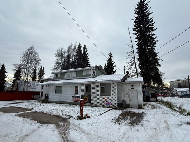 Primary Photo - 4th Ave