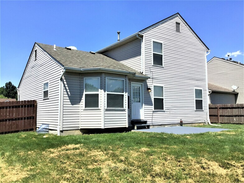 Building Photo - 221 Choctaw Cir