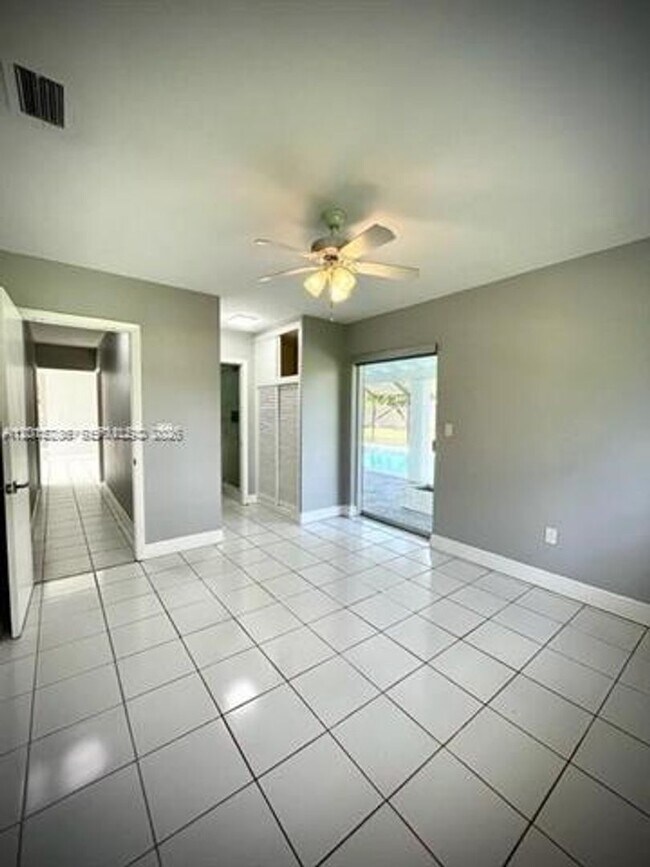 Building Photo - 7425 SW 118th St