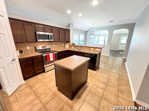 Building Photo - 9242 Mare Country