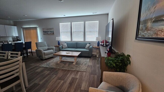 Building Photo - 515 Southwind Way