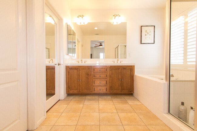 Building Photo - 3br/3.5ba Home in Carmel Valley-Torrey Hig...