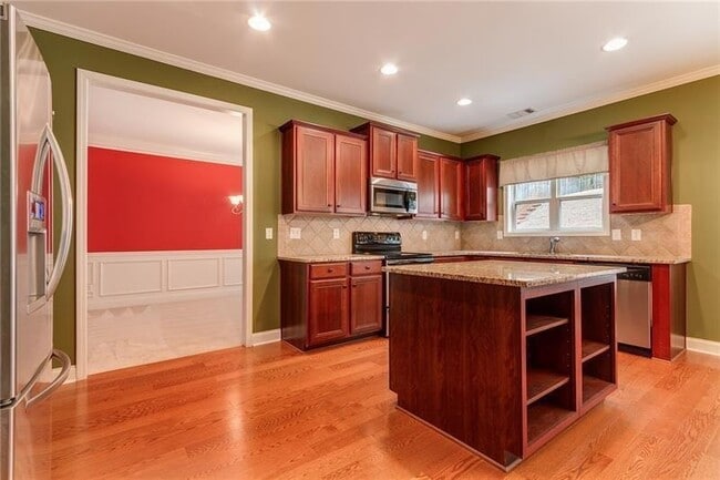 Building Photo - 3590 Falling Leaf Ln