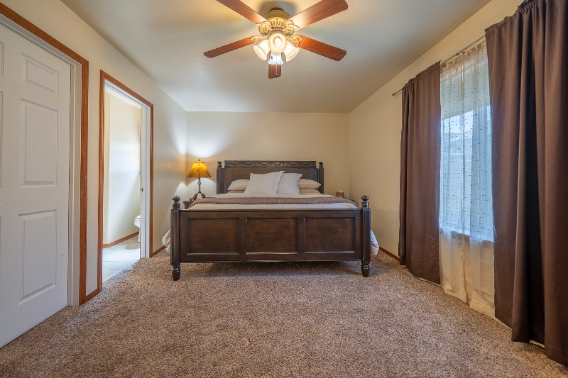 Building Photo - 807 Nebula St