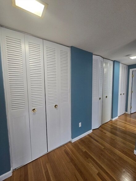 Building Photo - 180 Nesmith St