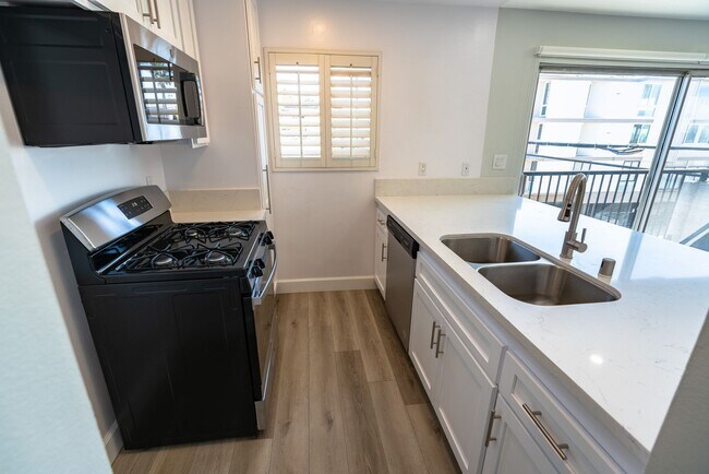 Interior Photo - 17 Northstar Street