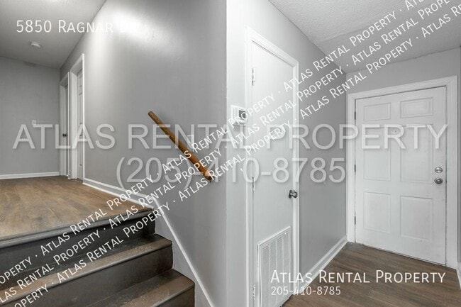 Building Photo - 5850 Ragnar Dr