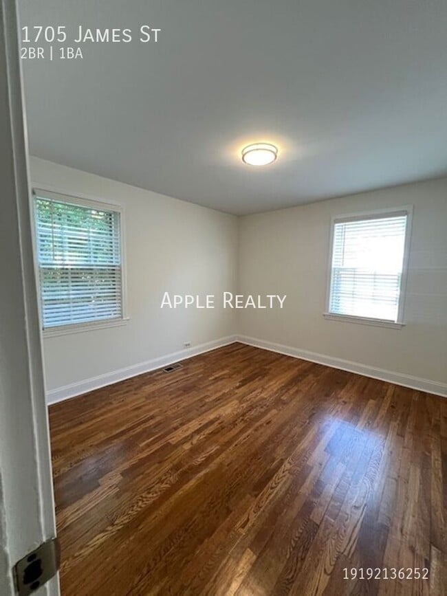 Building Photo - 1705 James St