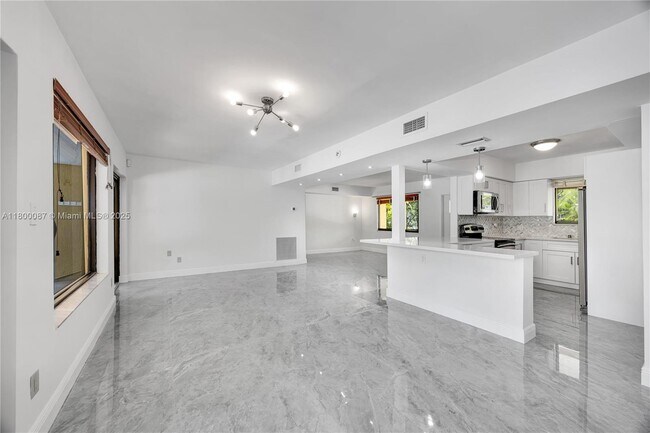 Building Photo - 6611 SW 63rd Ave