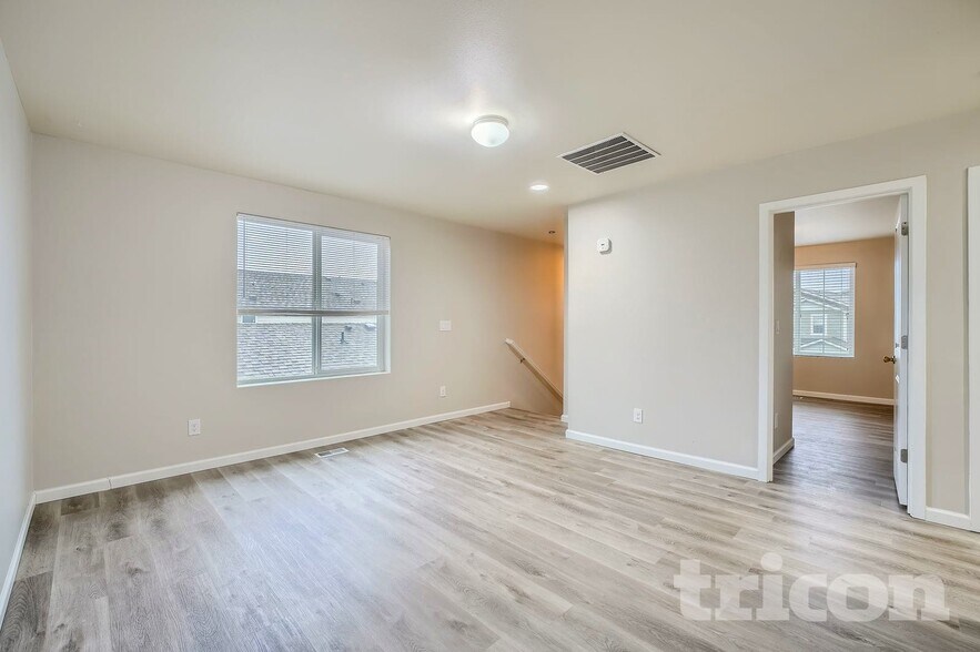 Building Photo - 1817 192nd St Ct E