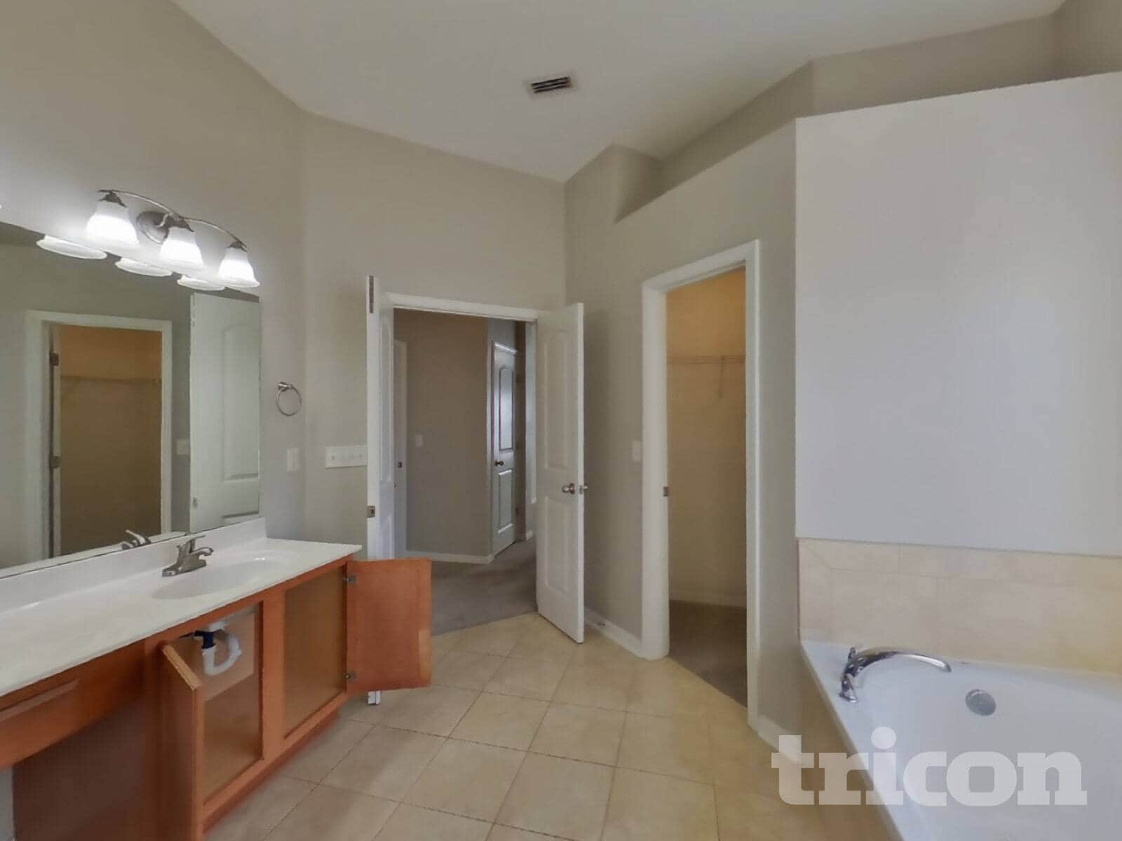 Building Photo - 9250 Spider Lily Ln