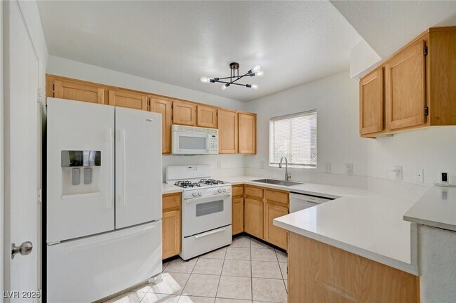 Building Photo - 4555 E Sahara Ave